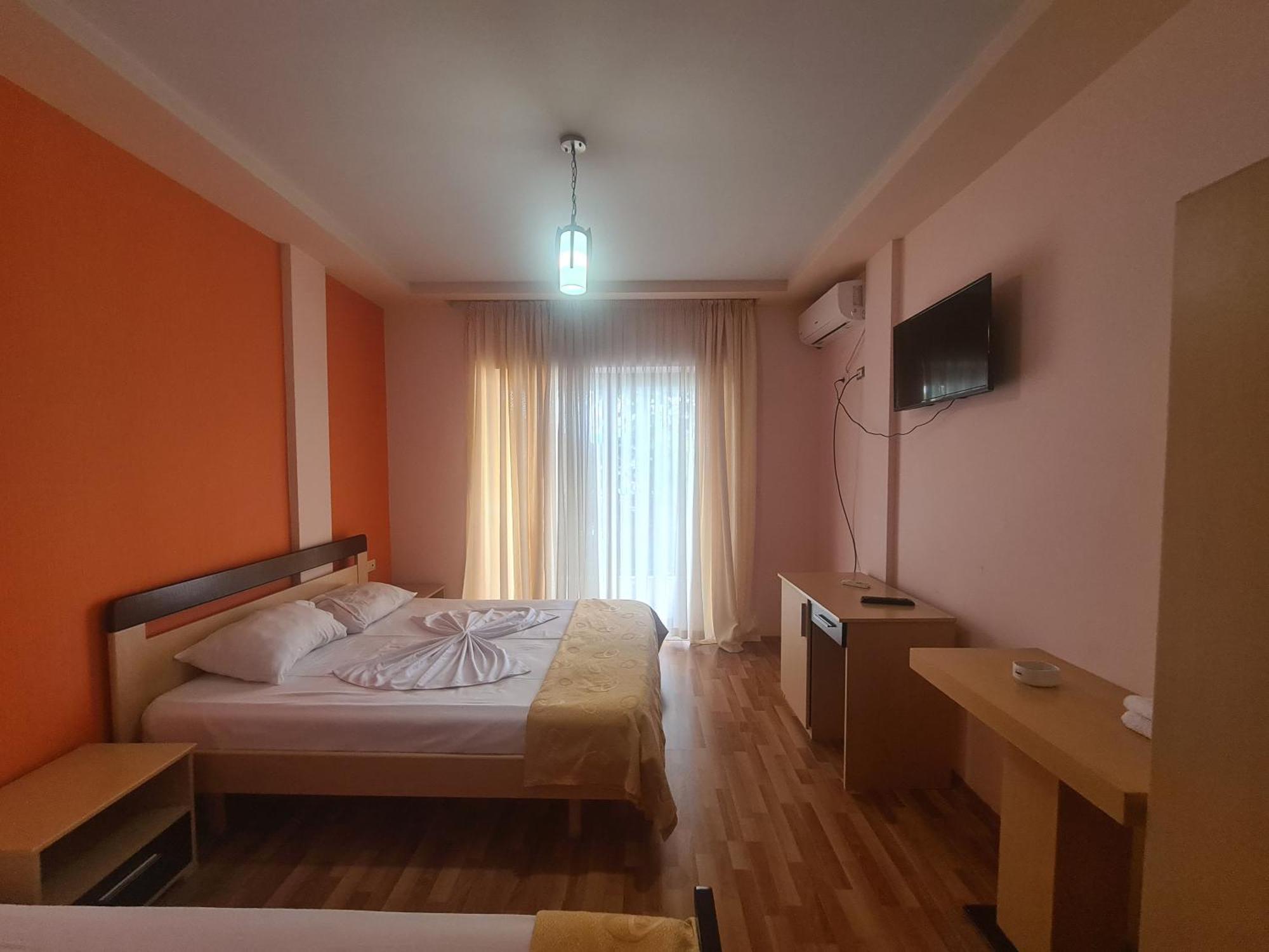 Hotel Kukesi Lini Exterior photo